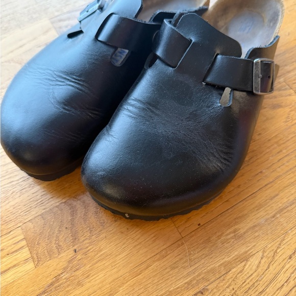 Birkenstock Black Leather Slip-On Clogs - Picture 3 of 6